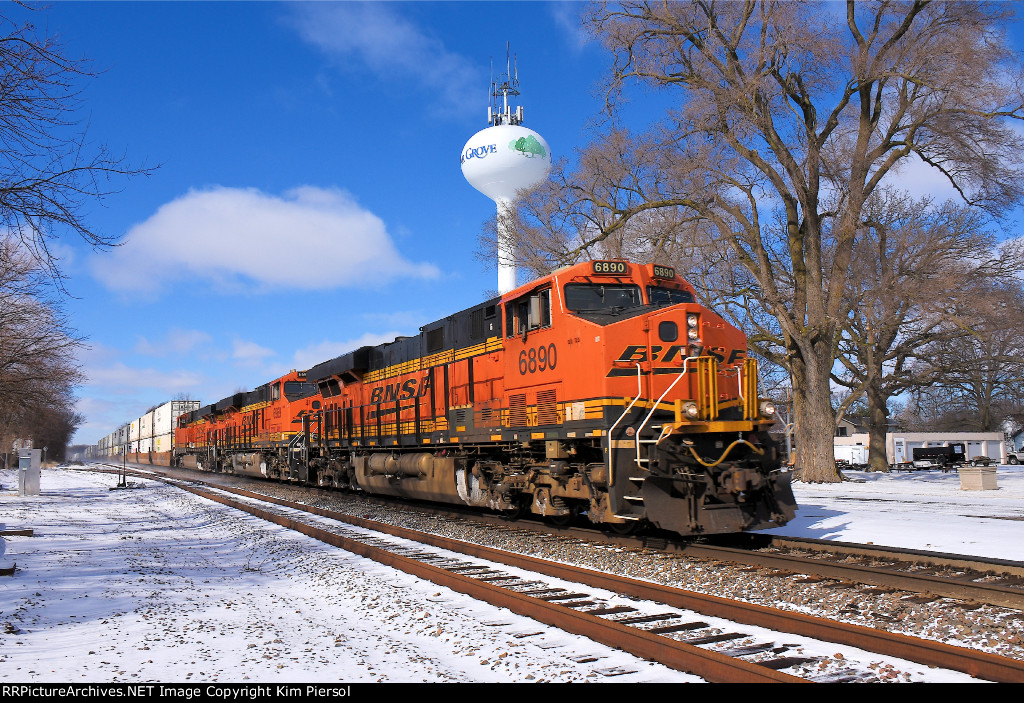 BNSF 6890